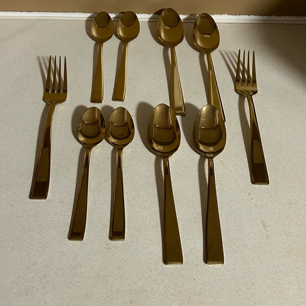 Flatware - Picture 2 of 12